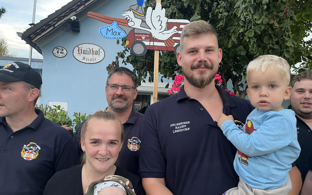 Feuerwehrstorch gelandet