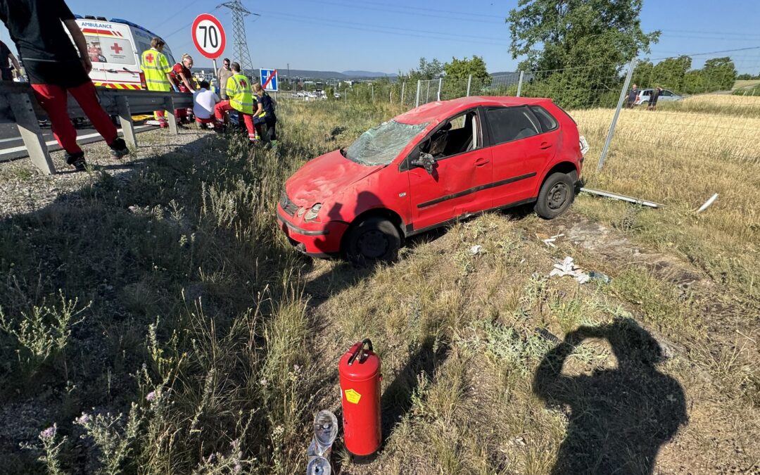 Fahrzeugüberschlag Abfahrt Leobersdorf